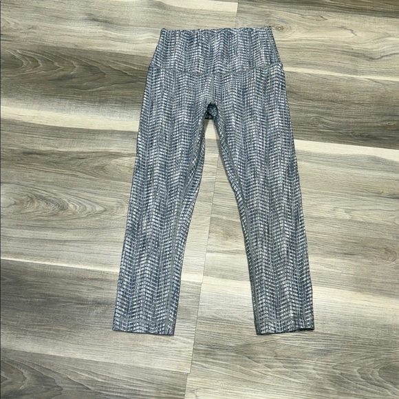lululemon athletica Pants - Lululemon Gray Patterned Leggings size 6